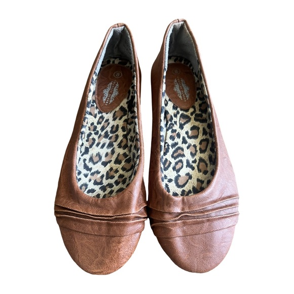 Charles Albert Cognac Flats with Animal Print Lining Size 8 - Picture 1 of 5